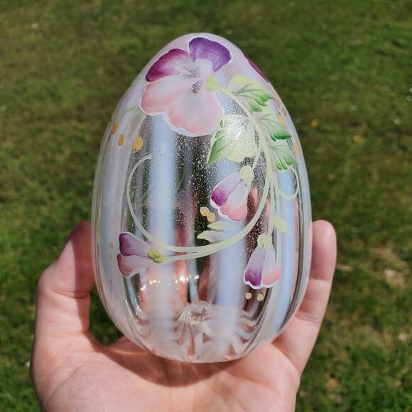 Fenton Art Glass Hand Painted Egg Limited Edition French Opalescent Milk glass - Picture 16 of 16